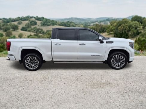 Used 2024 GMC Sierra 1500 Denali Ultimate AWD/4WD image 12