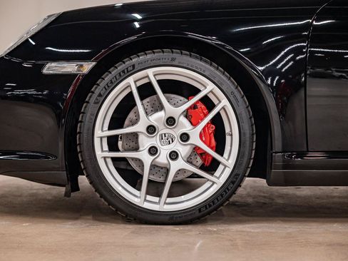 Used 2009 Porsche 911 Carrera 4S AWD/4WD image 32