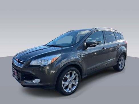 Used 2016 Ford Escape Titanium image 4