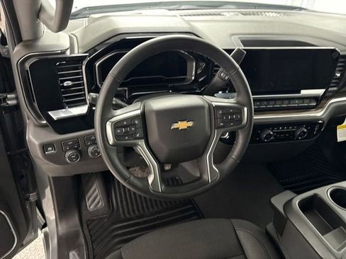 Used 2025 Chevrolet Silverado 1500 LT image 17