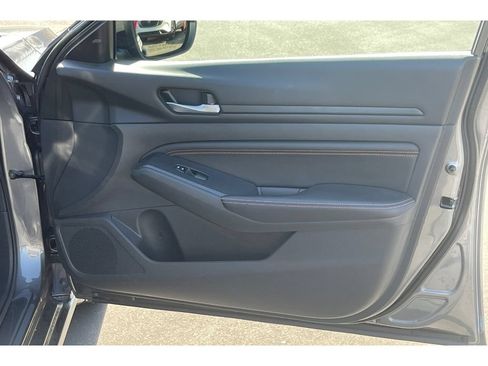 Used 2021 Nissan Altima 2.5 SR FWD image 20