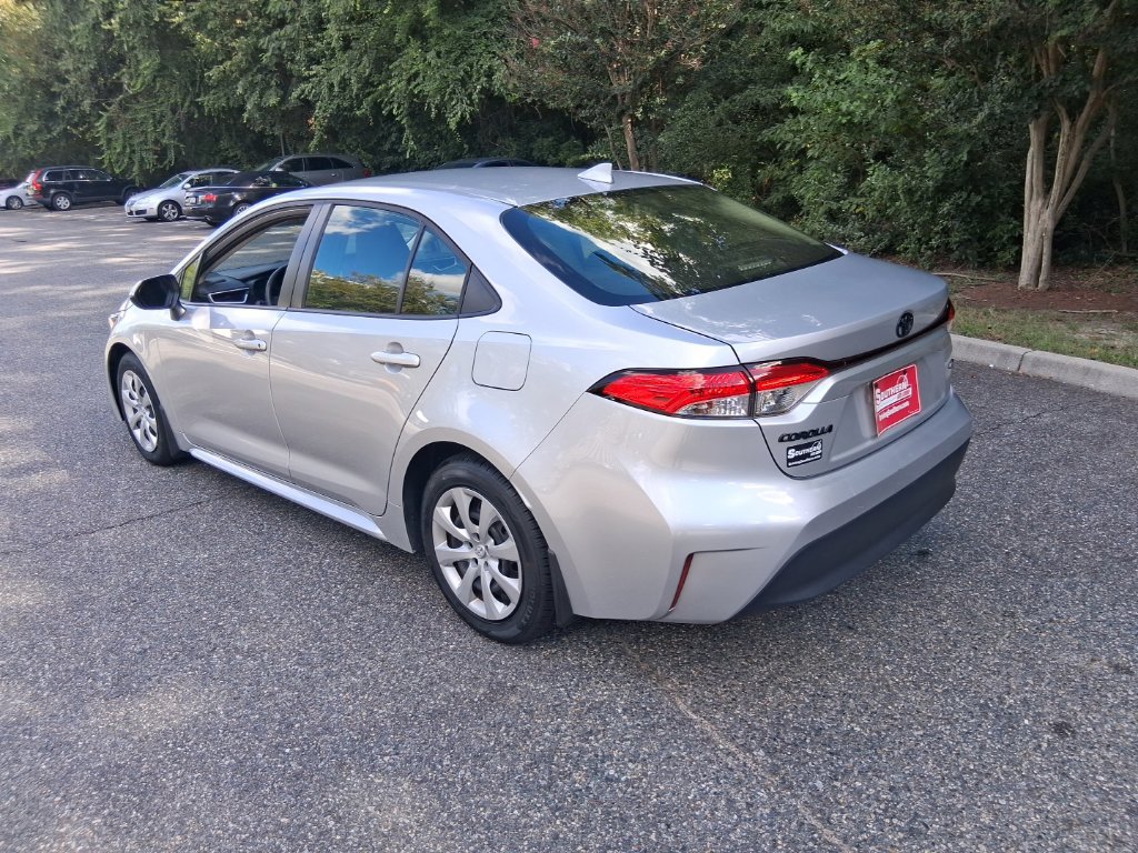 Used 2023 Toyota Corolla LE FWD image 7