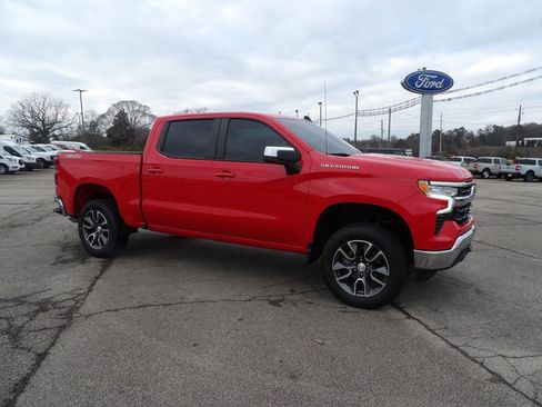 Used 2023 Chevrolet Silverado 1500 LT image 1