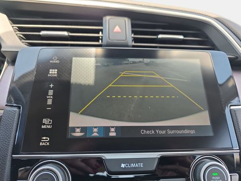 Used 2017 Honda Civic Touring image 22