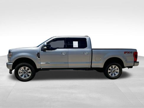 Used 2020 Ford F250 Platinum w/ FX4 Off-Road Package AWD/4WD image 5