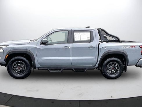 Used 2022 Nissan Frontier PRO-4X w/ Pro-4X Premium Package image 6
