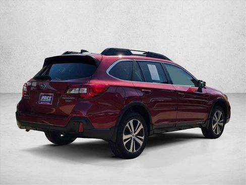 Used 2018 Subaru Outback 3.6R Limited AWD/4WD image 6