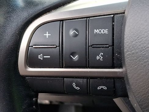 Used 2021 Lexus LX 570 4WD w/ Sport Package image 23