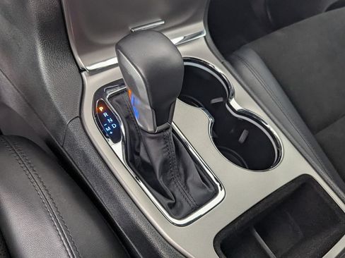 Used 2019 Jeep Grand Cherokee Altitude RWD image 24