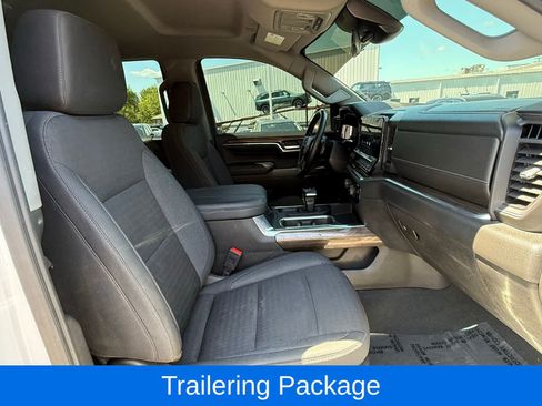 Used 2023 Chevrolet Silverado 1500 RST w/ Z71 Off-Road Package AWD/4WD image 23
