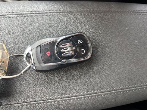 Used 2025 Buick Encore GX Preferred FWD image 21