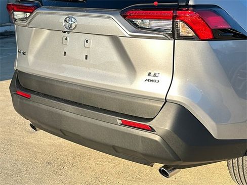 New 2025 Toyota RAV4 LE image 5