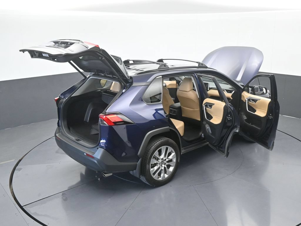 Used 2025 Toyota RAV4 XLE Premium FWD image 70