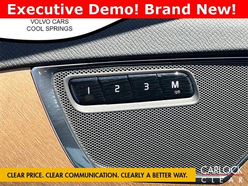 Used 2025 Volvo XC90 T8 Plus w/ Protection Package Premier image 32