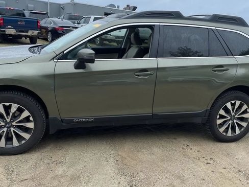 Used 2017 Subaru Outback 2.5i Limited AWD/4WD image 4