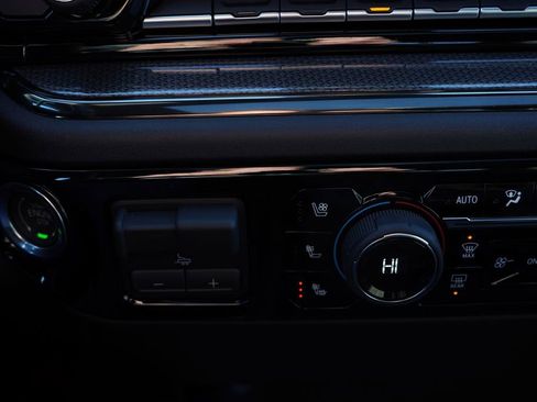 New 2026 Chevrolet Silverado 2500 ZR2 image 17