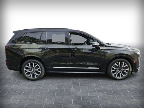 Certified 2024 Cadillac XT6 Sport w/ Technology Package AWD/4WD image 4