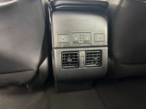 Used 2024 Subaru Solterra Limited image 16