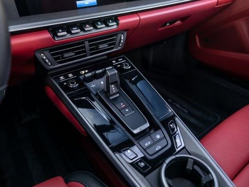 Certified 2025 Porsche 911 Carrera image 31