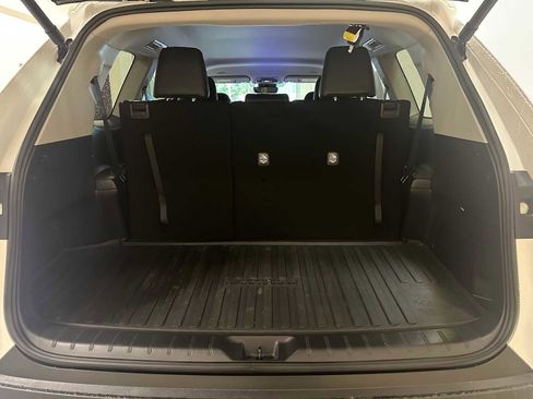 Certified 2025 Toyota Grand Highlander XLE image 28