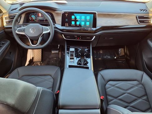 New 2026 Volkswagen Atlas SE image 9