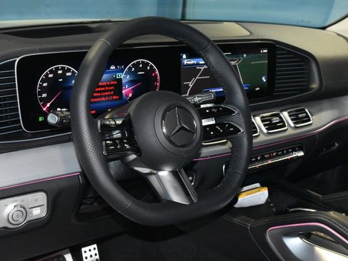 New 2026 Mercedes-Benz GLS 450 4MATIC image 2