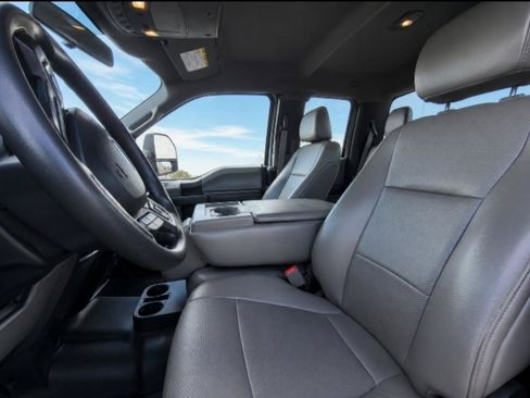 Used 2019 Ford F250 XL w/ XL Value Package AWD/4WD image 5