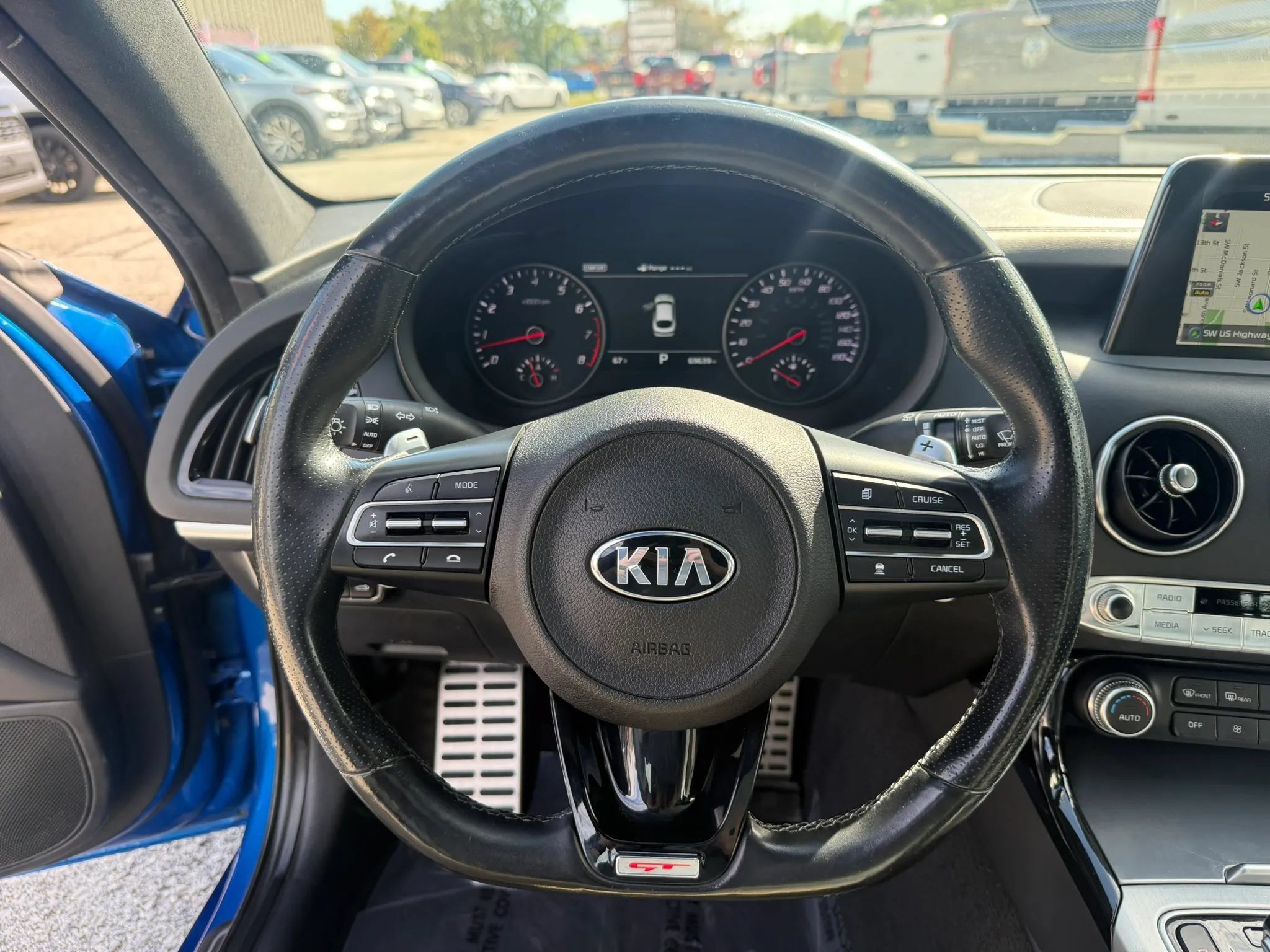 Used 2018 Kia Stinger GT2 AWD/4WD image 21