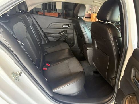 Used 2016 Chevrolet Malibu LT FWD image 12