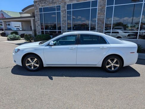 Used 2009 Chevrolet Malibu LT FWD image 2