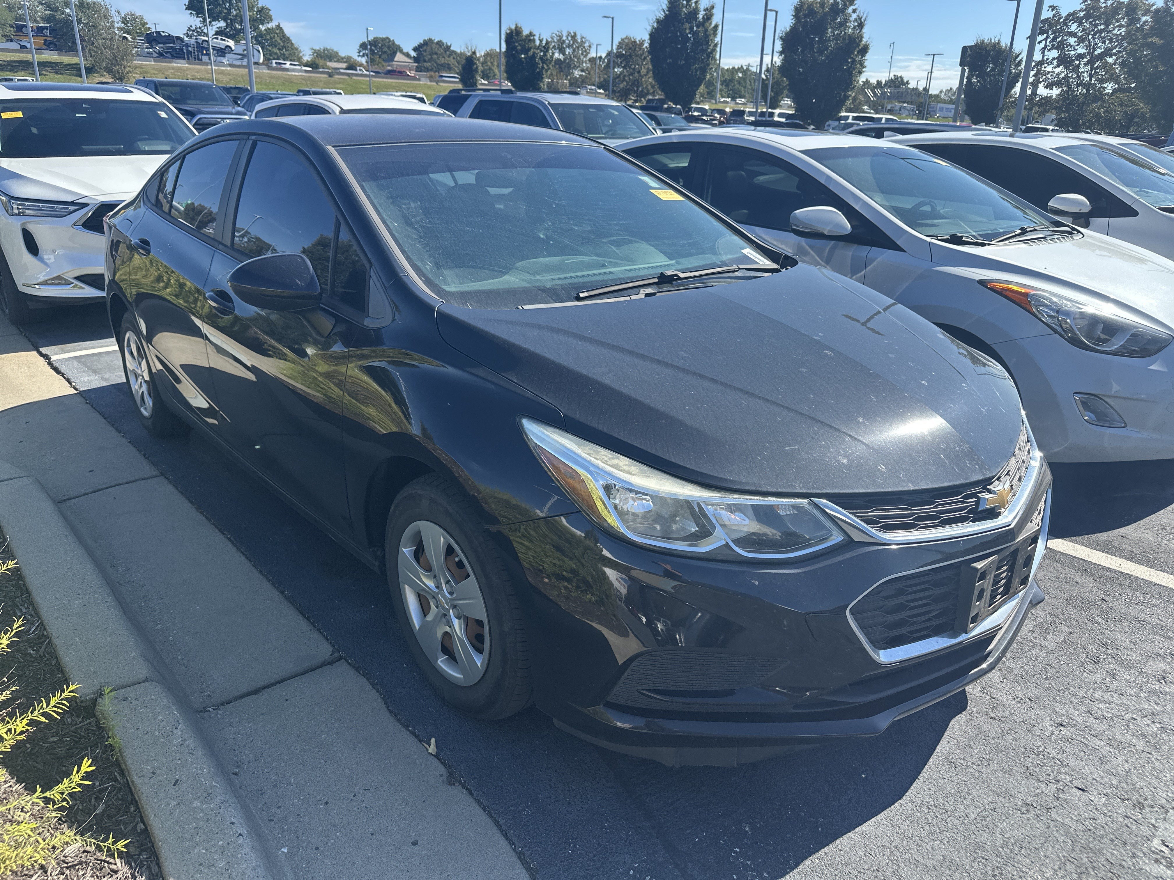 Used 2017 Chevrolet Cruze LS FWD image 2
