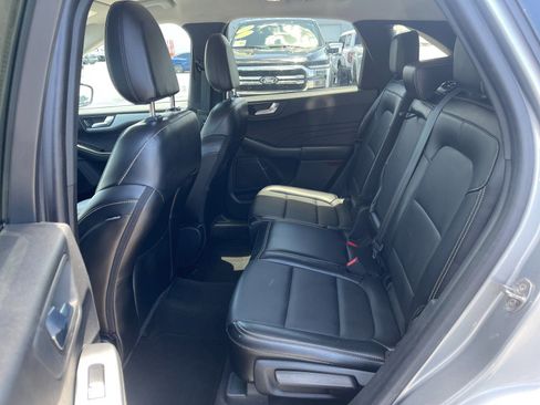 Used 2024 Ford Escape Platinum AWD/4WD image 14