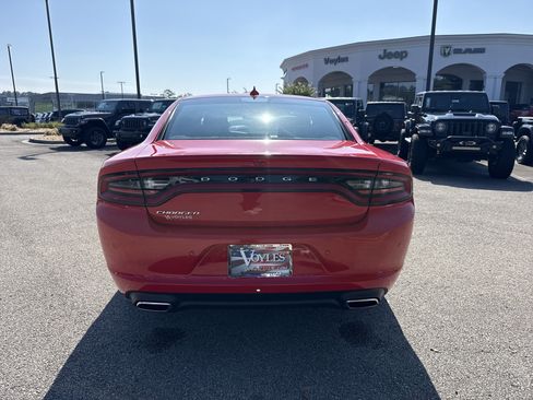 Used 2023 Dodge Charger SXT RWD image 6