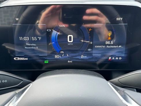 New 2026 Chevrolet Equinox EV LT image 23