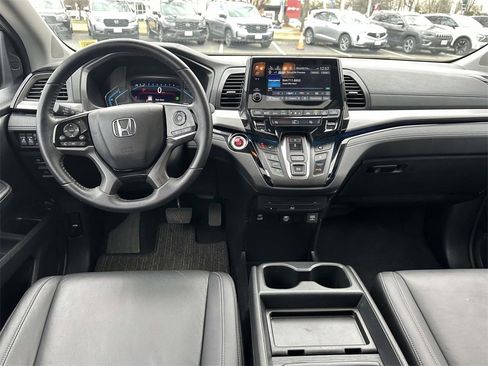 Certified 2023 Honda Odyssey Touring image 11