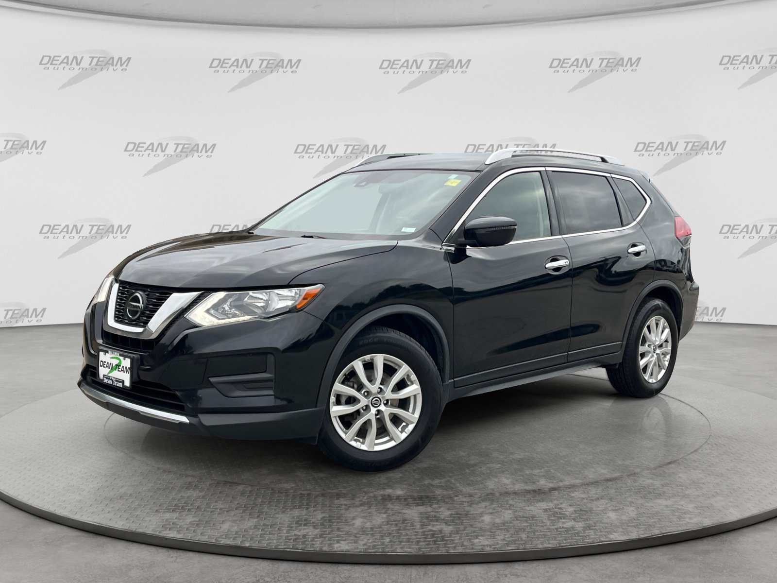 Used 2019 Nissan Rogue SV FWD image 3