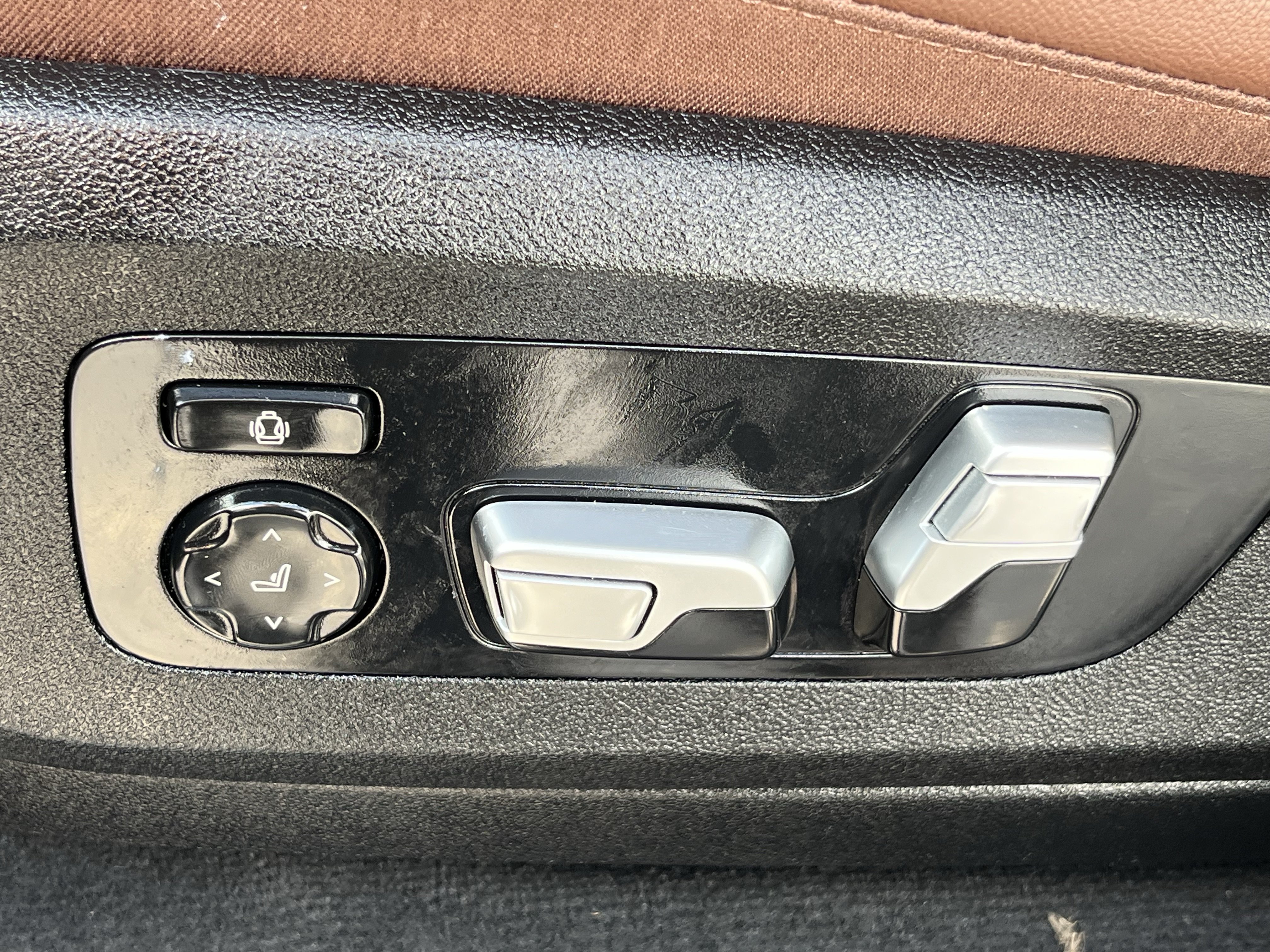 Used 2020 BMW X5 sDrive40i w/ Premium Package RWD image 29