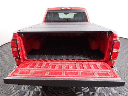 Used 2018 Chevrolet Silverado 1500 Custom w/ Custom Convenience Package RWD image 17
