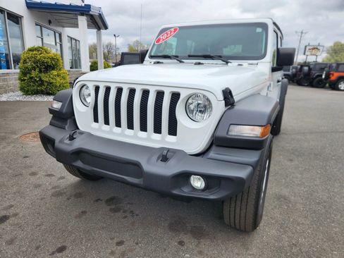 Used 2022 Jeep Wrangler Unlimited Sport AWD/4WD image 4