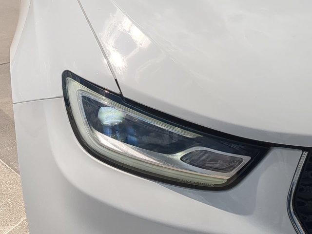 New 2026 Chrysler Pacifica Select FWD image 10
