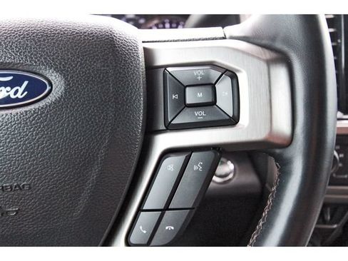 Used 2022 Ford F350 Platinum w/ FX4 Off-Road Package AWD/4WD image 19