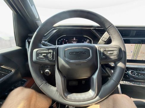 Used 2024 GMC Sierra 3500 Denali Ultimate AWD/4WD image 11
