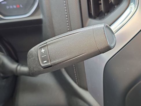 Used 2021 GMC Sierra 1500 SLE image 16