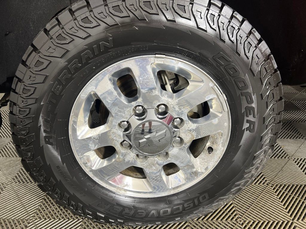 Used 2015 Chevrolet Silverado 2500 LTZ AWD/4WD image 28