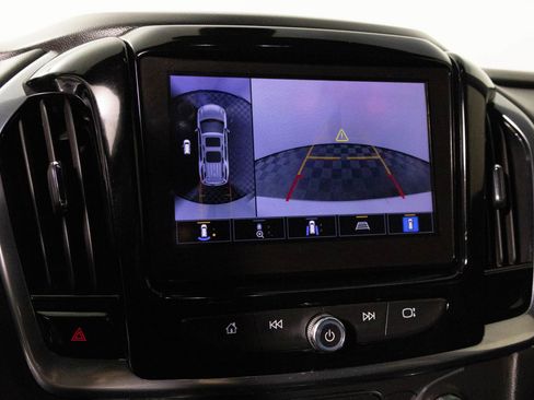 Used 2022 Chevrolet Traverse RS FWD image 7