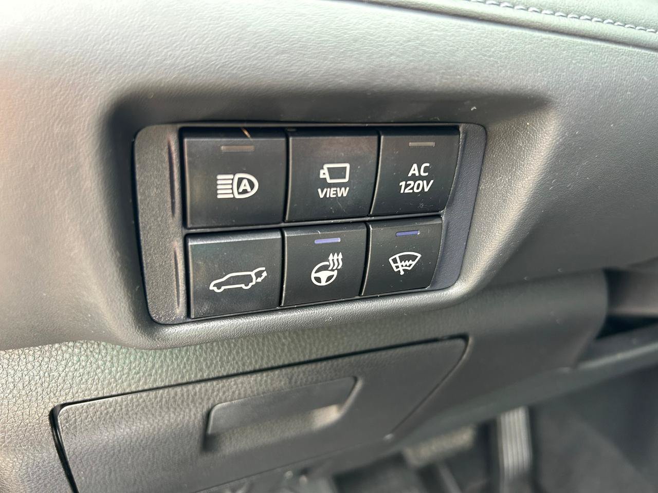 Used 2021 Toyota Highlander Platinum FWD image 10
