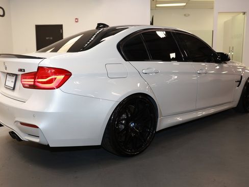 Used 2018 BMW M3 image 7
