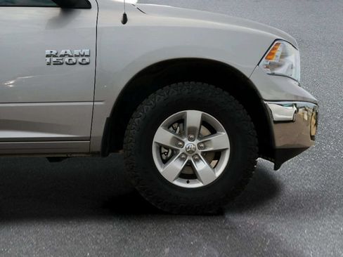 Used 2015 RAM 1500 Classic SLT w/ Luxury Group AWD/4WD image 9