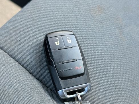 Used 2024 RAM 2500 Big Horn AWD/4WD image 21