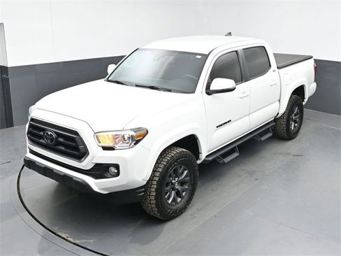 Used 2023 Toyota Tacoma SR5 image 15